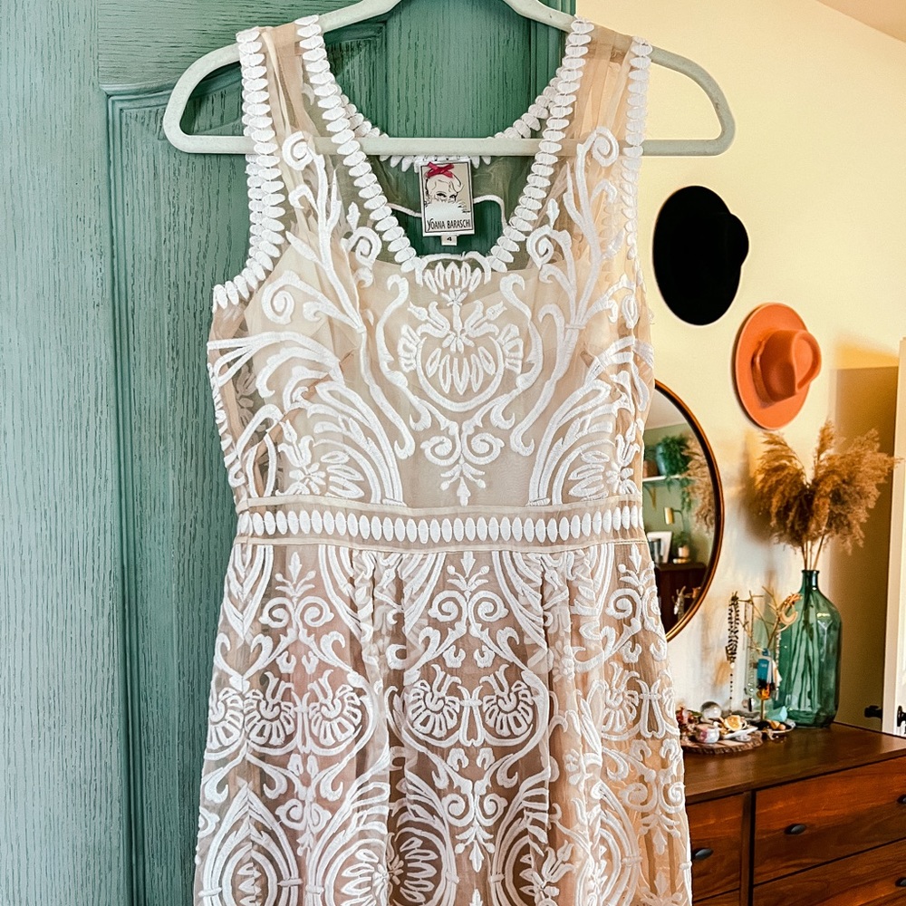 Yoana Baraschi White cutout back tea length dress